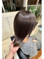 フォルテ 榛原パームス店&nbsp;大人ガーリーダークアッシュミディアムレイヤーリバースセンター