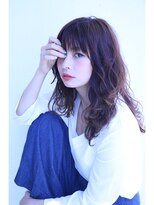 ヘアサロンエムフィス 池袋東口(HAIR SALON M Fe's)&nbsp;【Fe's】大人女性の人気髪型、センターパートの暗髪セミロング