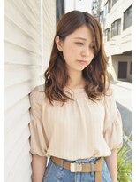 フィドゥシア(FIDUCIA) 大人ラフウェーブ×アッシュベージュ