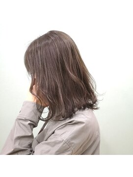 リリス(l'iris) 【liris】透明感◎オリーブグレージュ×くすみロブ