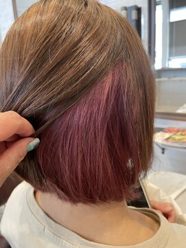 スリービープラス(3beplus) インナーカラー　ピンク色が可愛い！