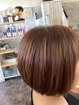 美容室りんご 前下がりボブ
