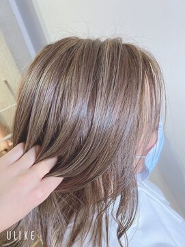 サラジュ 西宮北口店(SARAJU) シルバーベージュ＆ハイライト