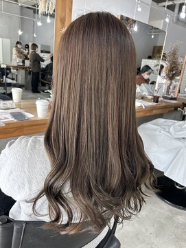 アトリエ ジジ(atelier ZiZi) アッシュグレー