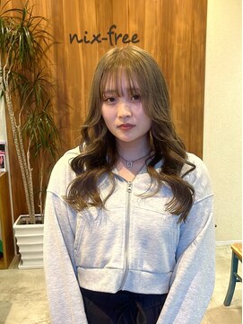 ニクスフリー(nix free) yurina Olive beige