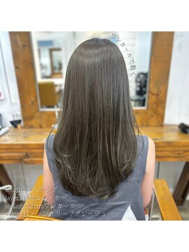 ニューラインギンザ(New-Line 銀座) 低めレイヤー&オリーブカラー【中野莉子】