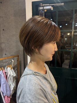 人気のレイヤーカットや、髪質に合わせたカットで再現性◎伸びても扱いやすいスタイルをご提案します♪