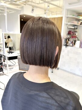 ネオリーブウリ 二子玉川店(Neolive uri) ミディアムヘア暗めカラーデザインカラーフェイスフレーミング