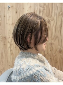 ウチコ 平尾店(u.chi.ko_si) 白髪ぼかしとショートボブ