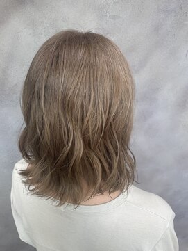 ナル(NALU) ブリーチオンカラー