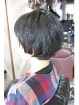 オーバーキャプテンネイキッド(OVER CAPTAIN NAKED)&nbsp;癖毛を活かした骨格補正マッシュショート