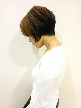 ヘアー ドレッサー パワードール(Hair Dresser) クールカジュアルな大人ボブ