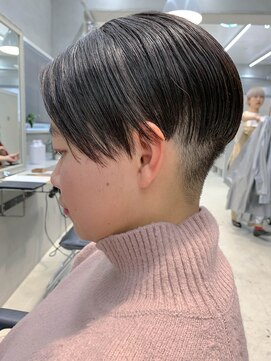 テトヘアー(teto hair) 刈り上げ女子、マニッシュショート、エッジショート