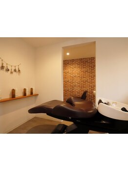 頭皮と髪を同時にケア！”hair BROS”でプチ贅沢な癒やしの時間を体験♪育毛促進効果も◎