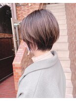 ネオリーブアイム 横浜西口店(Neolive aim)&nbsp;前下がり丸みショートボブアッシュブラウン耳掛け【近藤】横浜