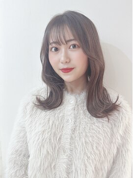 リコバイリリー 日吉(Lico by Lily) 32ミリのアイロンで仕上げるくびれヘア「LICO日吉」