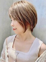 リノショアーズ 元町店(RINOSHORES)&nbsp;大人可愛いショートボブハイトーンカラーブロンドシアーベージュ