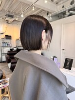 ロカ 表参道(loka)&nbsp;切りっぱなしボブ/サラ艶[表参道/ブリーチ/ハイライト]Mai
