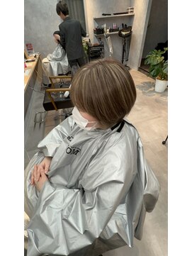 モードケイズ(Aimee by modek’s) 脱白髪染めhighlight