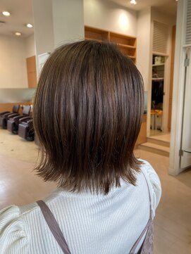 シャンプーボーイ ヒノ(SHAMPOO BOY Hino) アッシュベージュ×ボブ