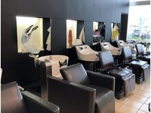 カリーナ 焼津店(Carina)の雰囲気（ゆったりとしたシャンプー台で癒されてください♪）