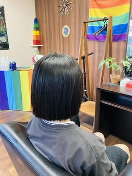 シアター(THEATRE) ショートボブ。