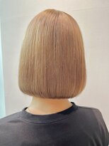 髪質改善ハイトーンベージュボブ