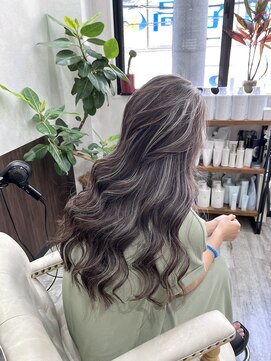 ベルヘアーデザイン 堺東(Belle hair Design) コントラストハイライト/外国人風/レイヤーカット/堺東/ブリーチ