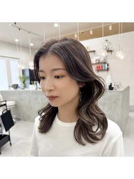 スターク(stark) レイヤーカット/韓国ヘア/姫路