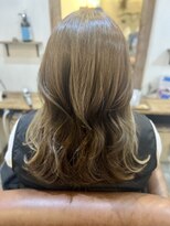 クオリア(QUALIA)&nbsp;くびれフォギーミディアムロング/大人可愛い/20代30代40代柏