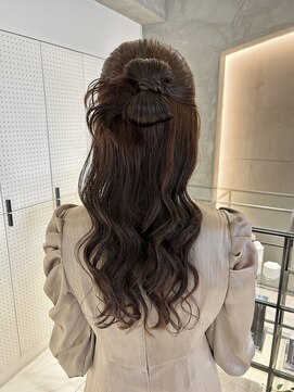 ワン 横浜(ONE005) ヘアセット/ヘアアレンジ/カチモリ/タイト/ハーフアップ/結婚式