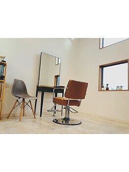 大型サロンが苦手の方にもおすすめ！髪のお悩みを相談しながら、あなたらしいヘアをご提案します☆[長岡]