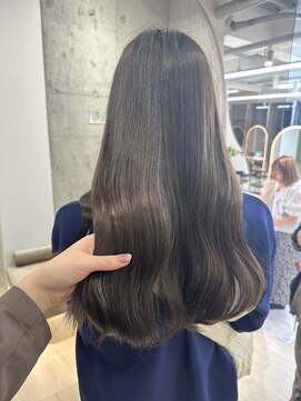 ロンドルピナス 小倉(Lond Lupinus) ミディアムレイヤーカット/似合わせカット/大人ガーリー/20代