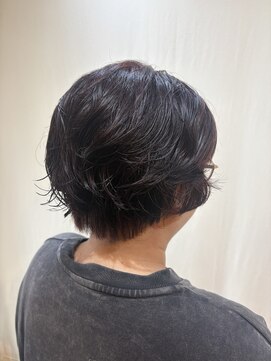 ココカラヘアー ニコ(cococara hair nico) ショートパーマ/透明ボルドーカラー