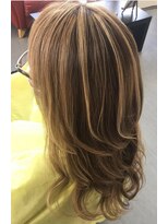 マドゥーズ ヘアショップ(Madoo's hair shop)&nbsp;白髪ぼかしハイライト