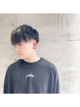 アッシュタカサキ(ash takasaki) ☆20代30代メンズツイストパーマ束感トラッドオシャレ感ショート