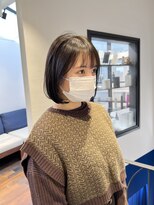 トレス(TRESS)&nbsp;内巻き　切りっぱなしボブ　グレージュ