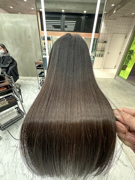 ロンドルーチェ 心斎橋(Lond luce) ダークアッシュ/ミディアムレイヤーカット［髪質改善/縮毛矯正］