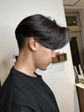 エクリ 麻布十番(equri) 前下がりニュアンスセンターパート