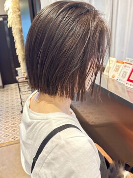 フー(hu) 切りっぱなし ローレイヤーボフ 中性ストレート