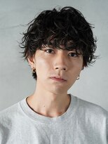 スパイラルパーマ×マッシュスタイルでおしゃれな雰囲気に◎