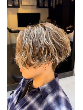 ウィローズ(WILLOW'S) 緩めスパイラルパーマハイライト