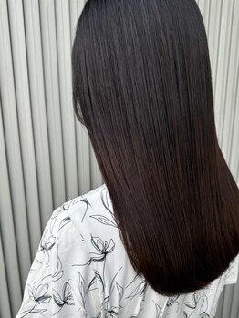 ヘアーメイク グレース ヴィヴィ(HAIR MAKE GRACE ViVi)の写真/Aujuaを使用したヘアエステは、髪質やダメージ状態に合わせて専任のソムリエがオーダーメイドでご提案♪