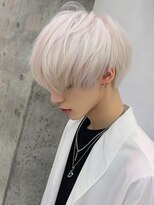 ネハス(nehus.)&nbsp;ホワイト/スペインカール/スパイキーショート/フェザーパーマ