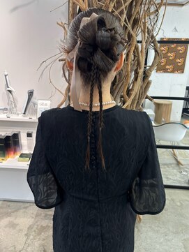 ソーソー(SoSo) ショートボブハイライトレイヤーカットヘアセット/鹿児島/天文館