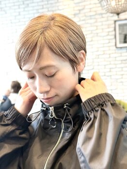 エン(YENN)の写真/誰とも被らない、オシャレショートならYENNでキマリ♪圧倒的なデザイン性の高さにトリコになるー
