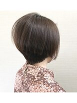 美容室テク アート バイ シック ショートヘア
