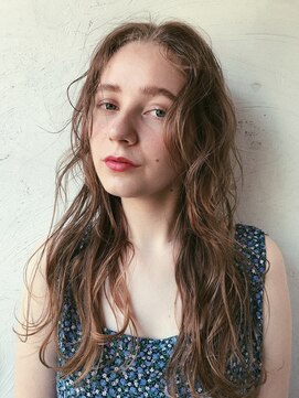 ロイジー(roijir) 【表参道 roijir 】柔らかベージュカラー×ウェーブしあげ