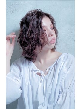 テラスコード 梅田(TERRACE CODE) 大人可愛い20代30代40代黒髪前下がりひし形小顔ボブ丸みショート