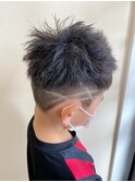 〈Remit hair 大在　山本〉ラインを入れたメンズカット